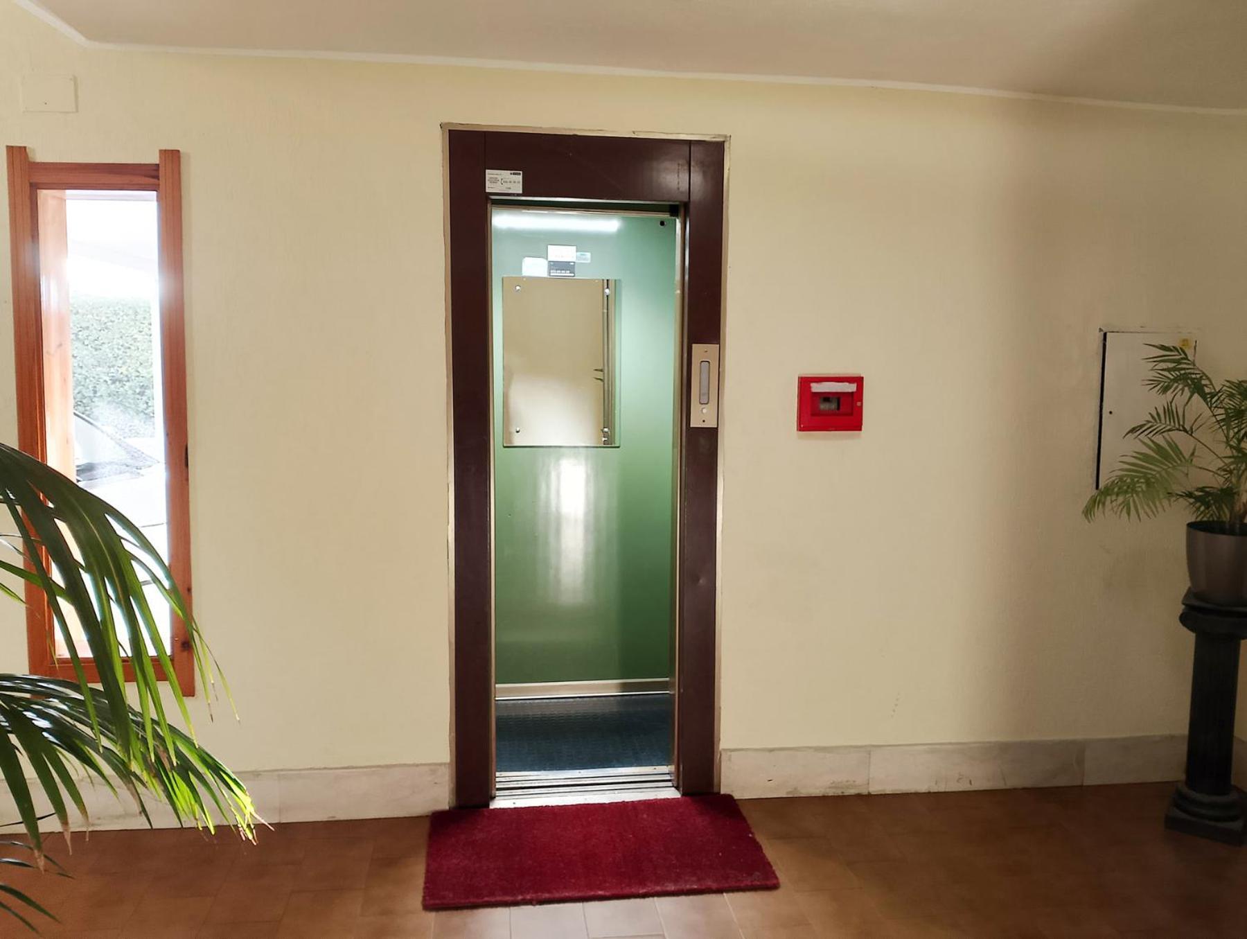 Selargius Next Rest B&B المظهر الخارجي الصورة